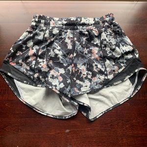 Lululemon hotty hot shorts